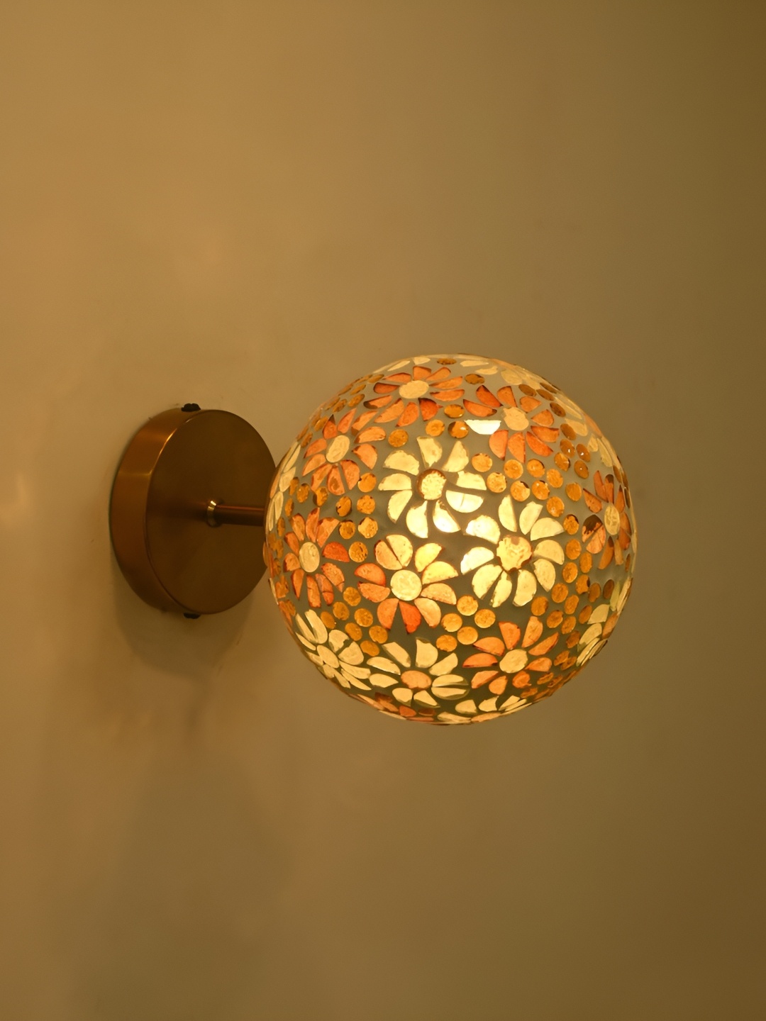 

Afast Red & White Glass Traditional Rectangle Shaped Wall Lamp
