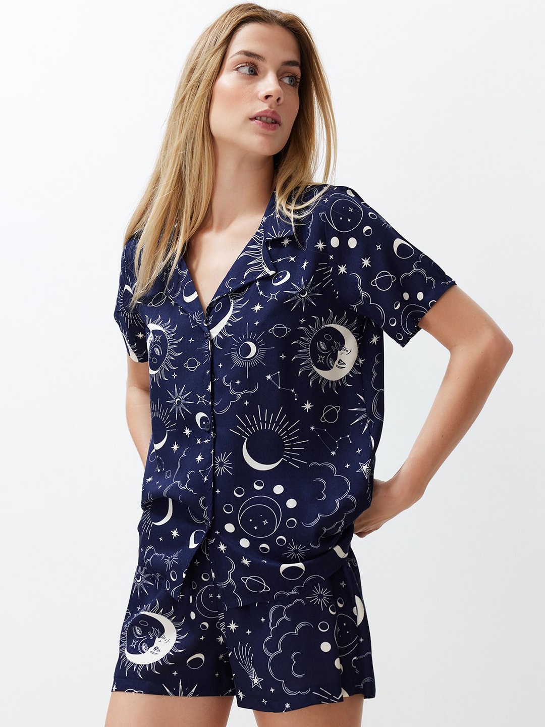 

Trendyol Women Printed Night suit, Blue