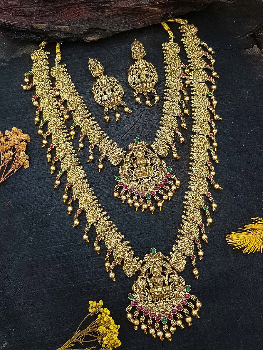 

GRIIHAM Gold-Plated Cubic Zirconia Studded & Beaded Jewellery Set