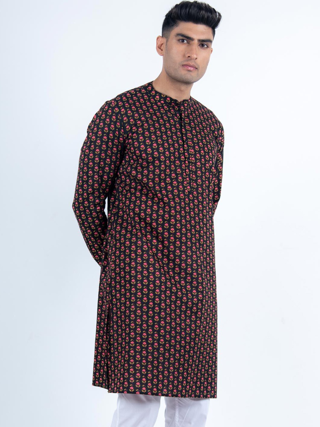 

Tistabene Floral Printed Mandarin Collar Straight Kurta, Black