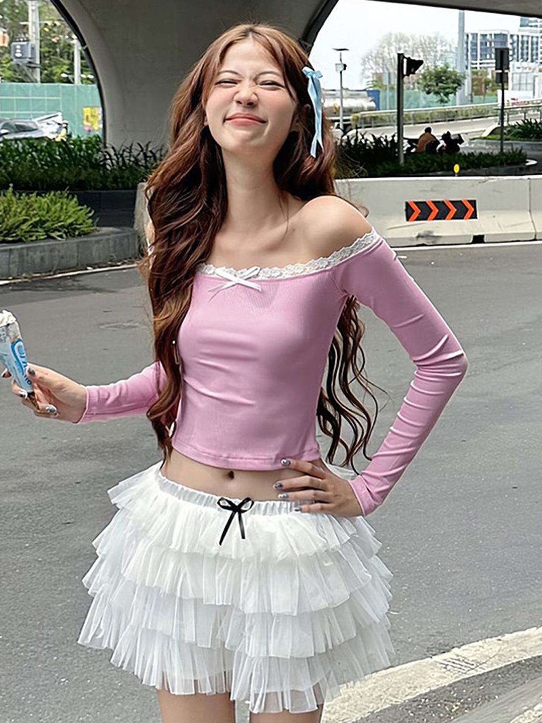 

LULU & SKY Crop Top, Pink