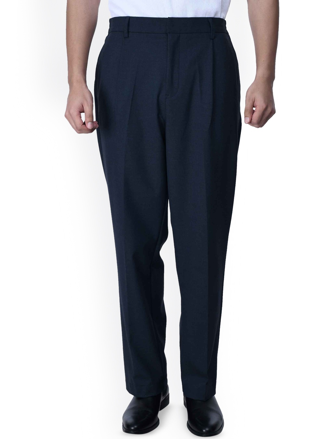 

Tailoraedge Men Relaxed Pleated Trousers, Navy blue