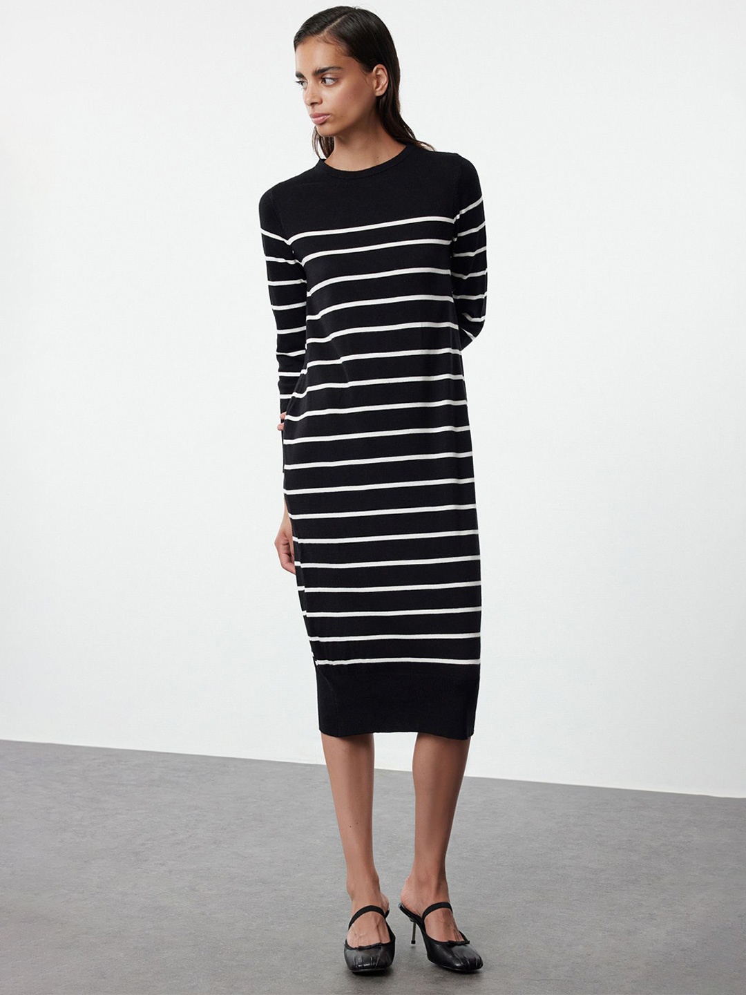 

Trendyol Women Striped Dress, Na