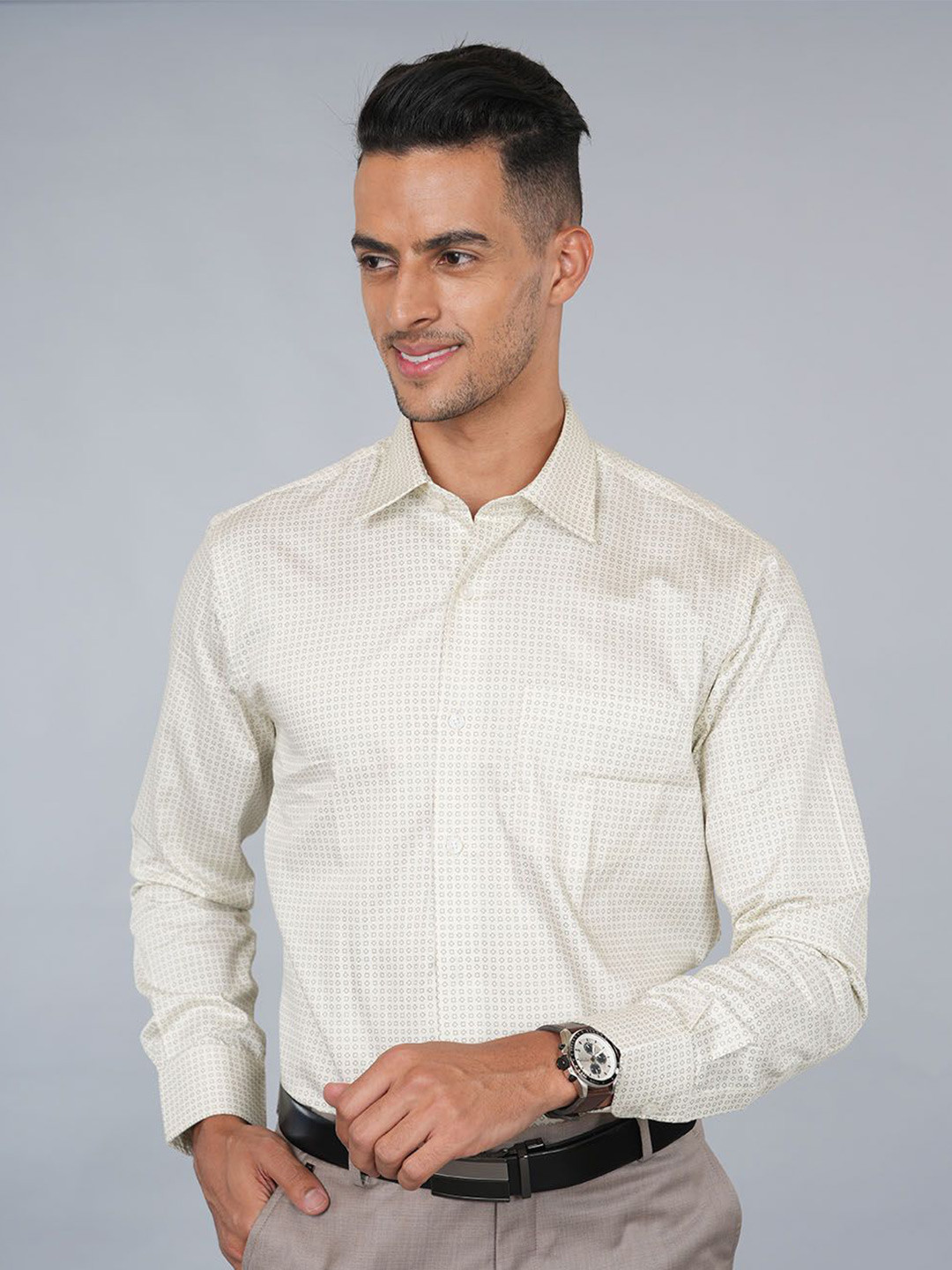 

Ostermann Men Grid Tattersall Checks Opaque Printed Formal Shirt, Cream