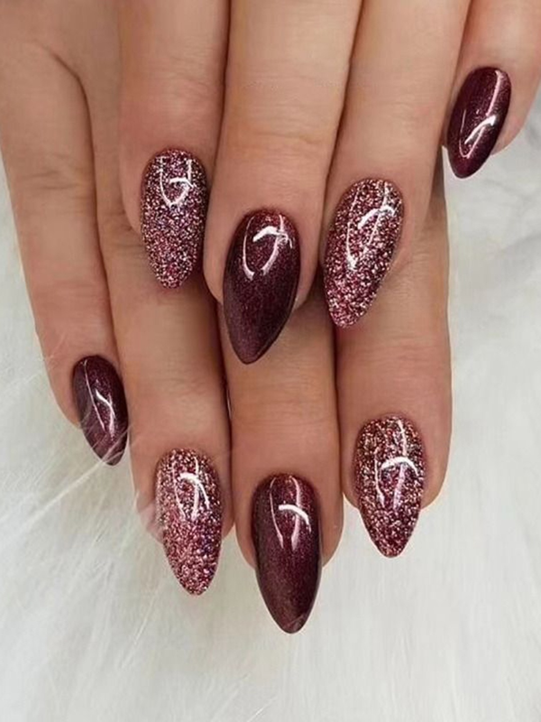 

The Pink Truck Set of 24 Artificial Reusable Nails With Glitter Design