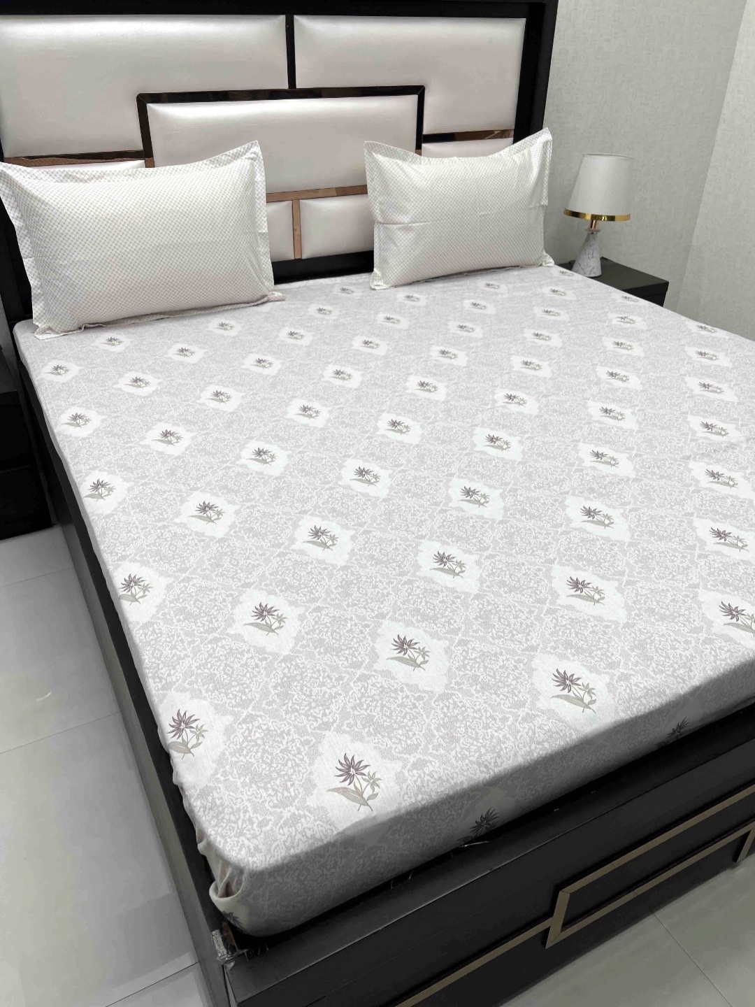

Pure Decor Cotton King Size Double Bed Bedsheet With 2 Pillow Covers 2.74m X 2.74m, Maroon