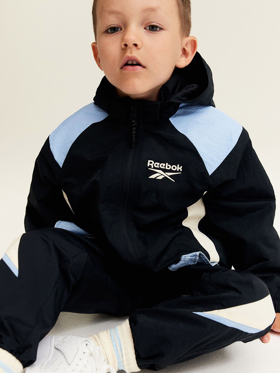 

H&M x Reebok Boys Motif-Detail Windbreaker, Black