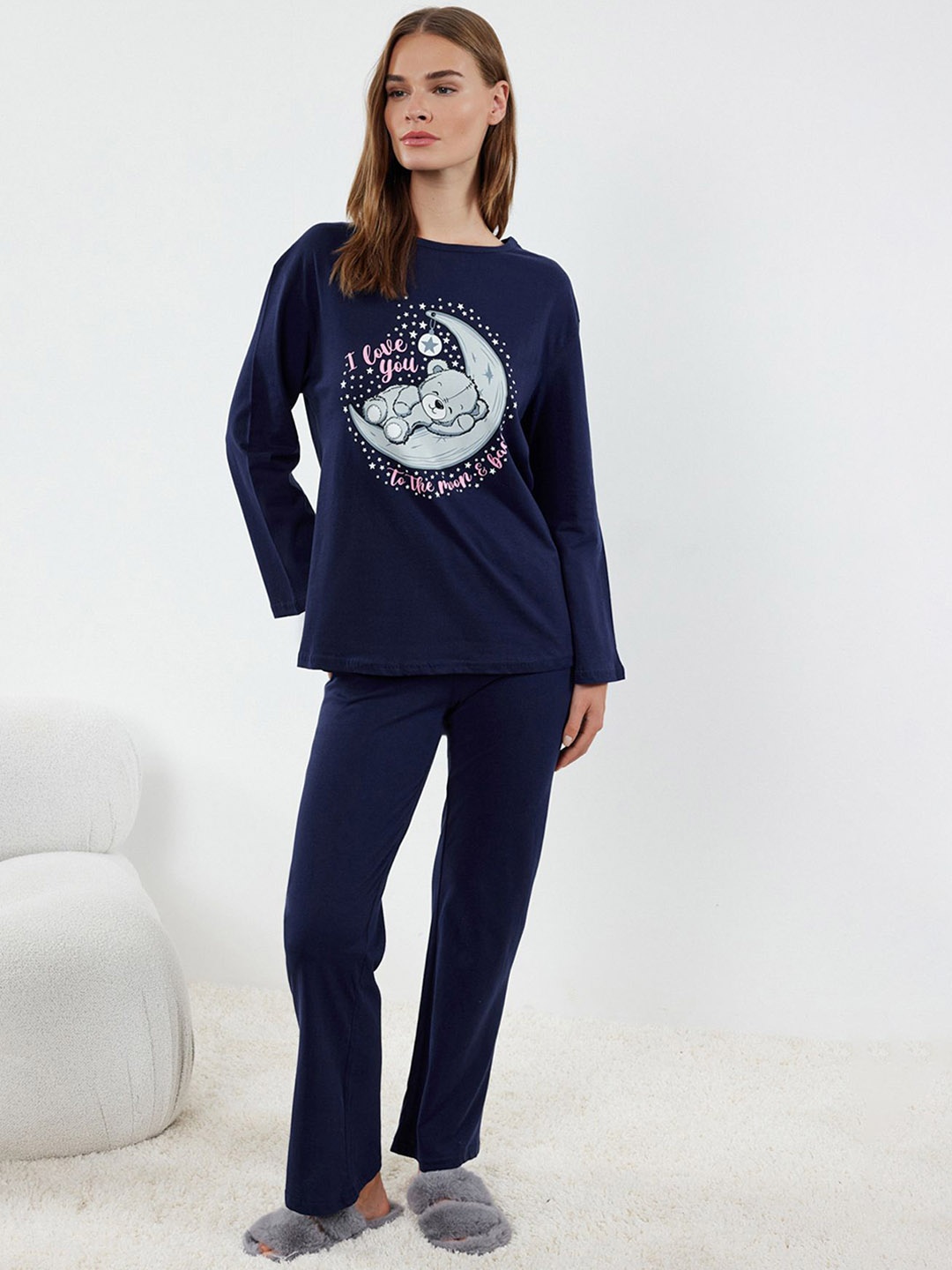 

Trendyol Women Graphic Printed Night suit, Navy blue
