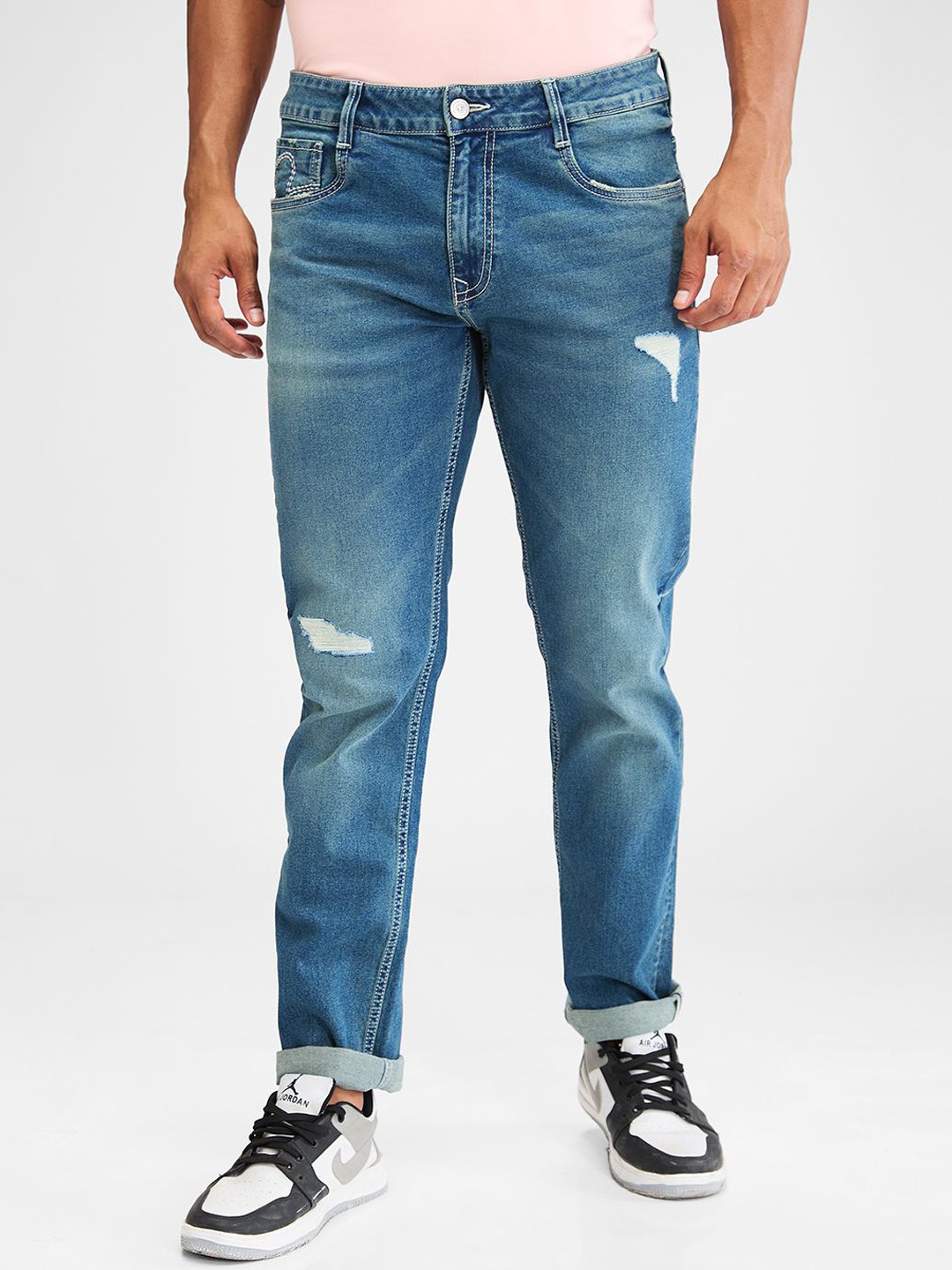 

SPYKAR Men Relaxed Fit Mildly Distressed Light Fade Stretchable Jeans, Blue