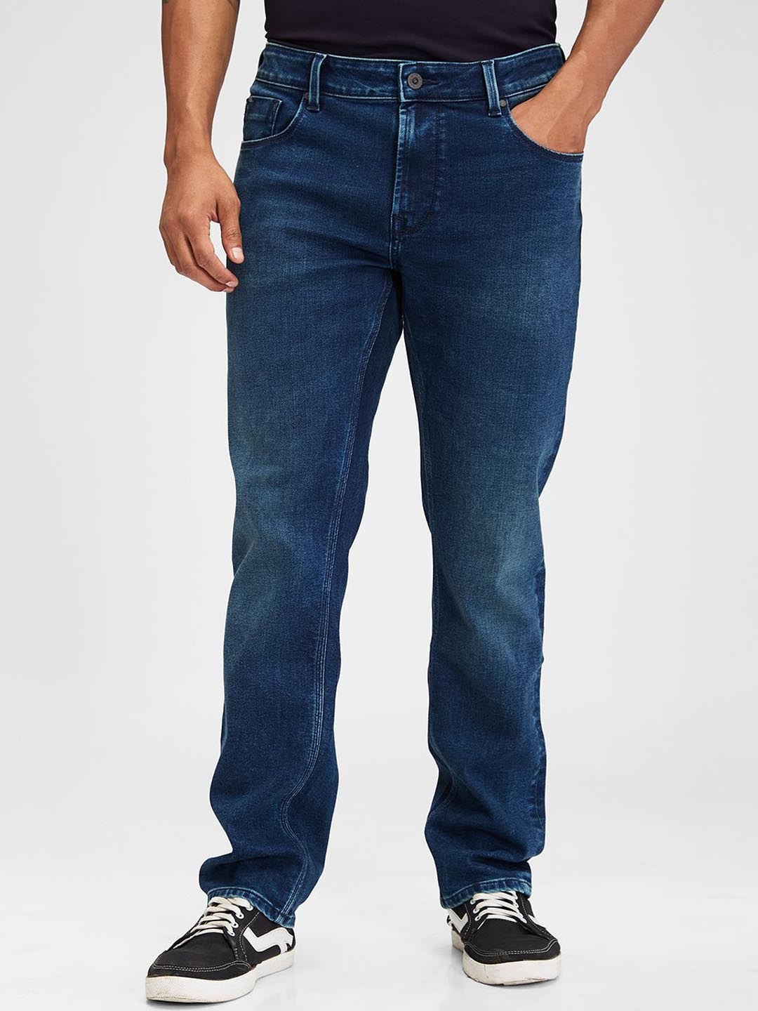 

SPYKAR Men Light Fade Regular Fit Mid Rise Stretchable Jeans, Blue