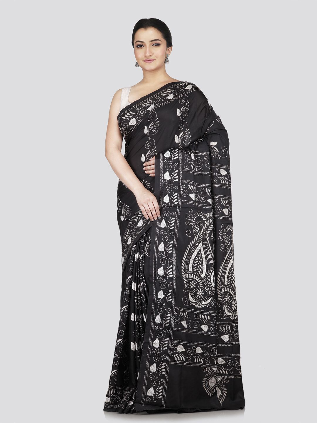 

PinkLoom Floral Kantha Work Pure Silk Saree, Black