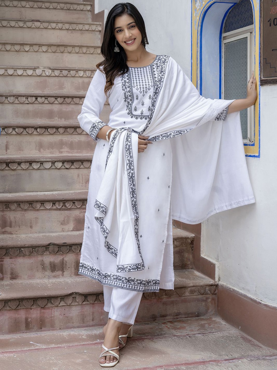 

VredeVogel Floral Embroidered Straight Sequinned Kurta with Trousers & Dupatta, White