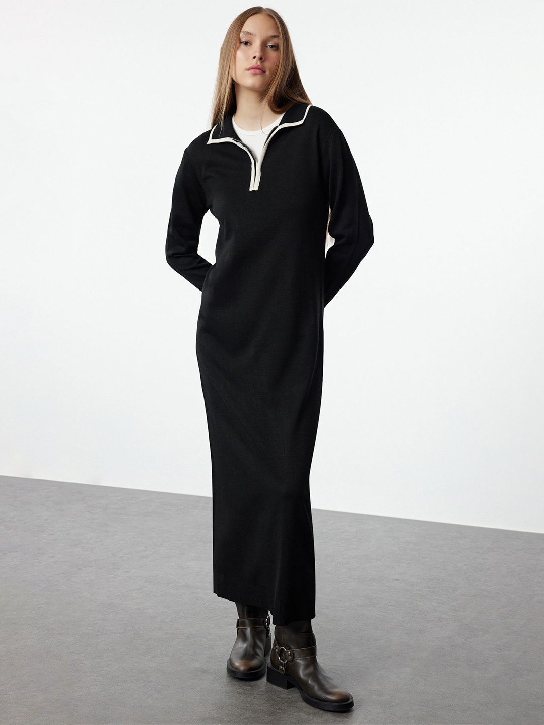 

Trendyol Solid T-shirt Long Sleeves Maxi Dress, Na