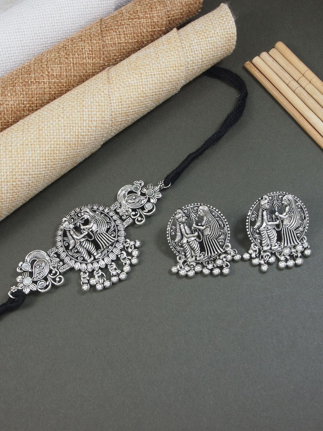 

I Jewels Silver Plated Oxidised Jewellery Set