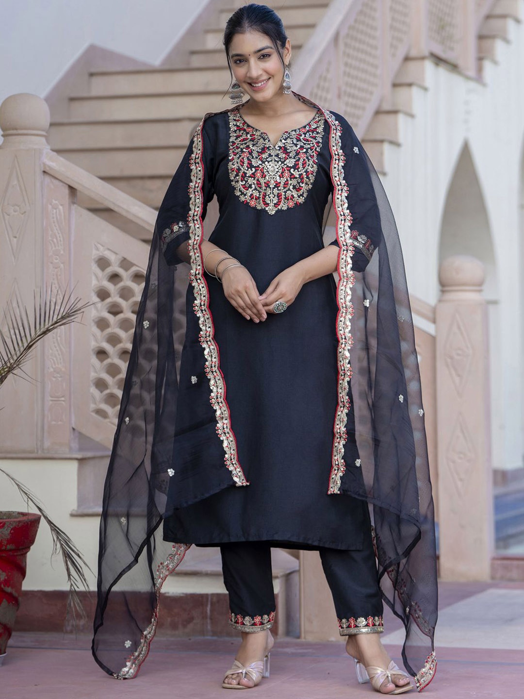 

VredeVogel Floral Yoke Design Straight Sequinned Kurta with Trousers & Dupatta, Black