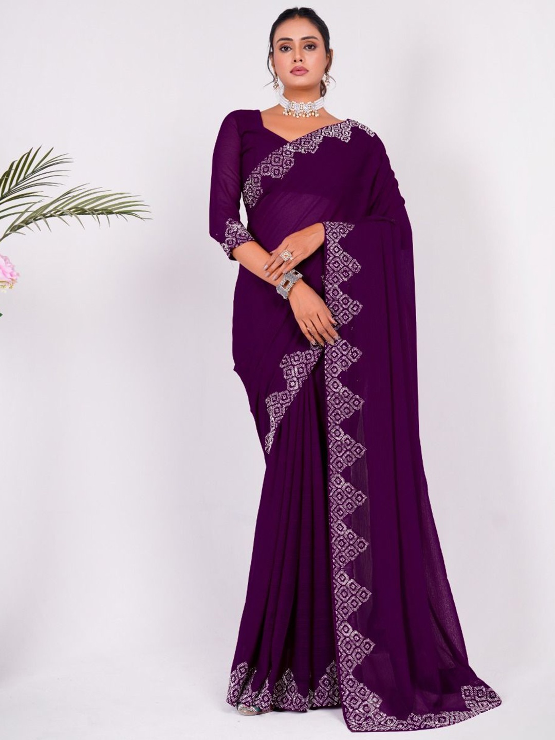 

Mitera Embellished Beads and Stones Pure Chiffon Saree, Violet