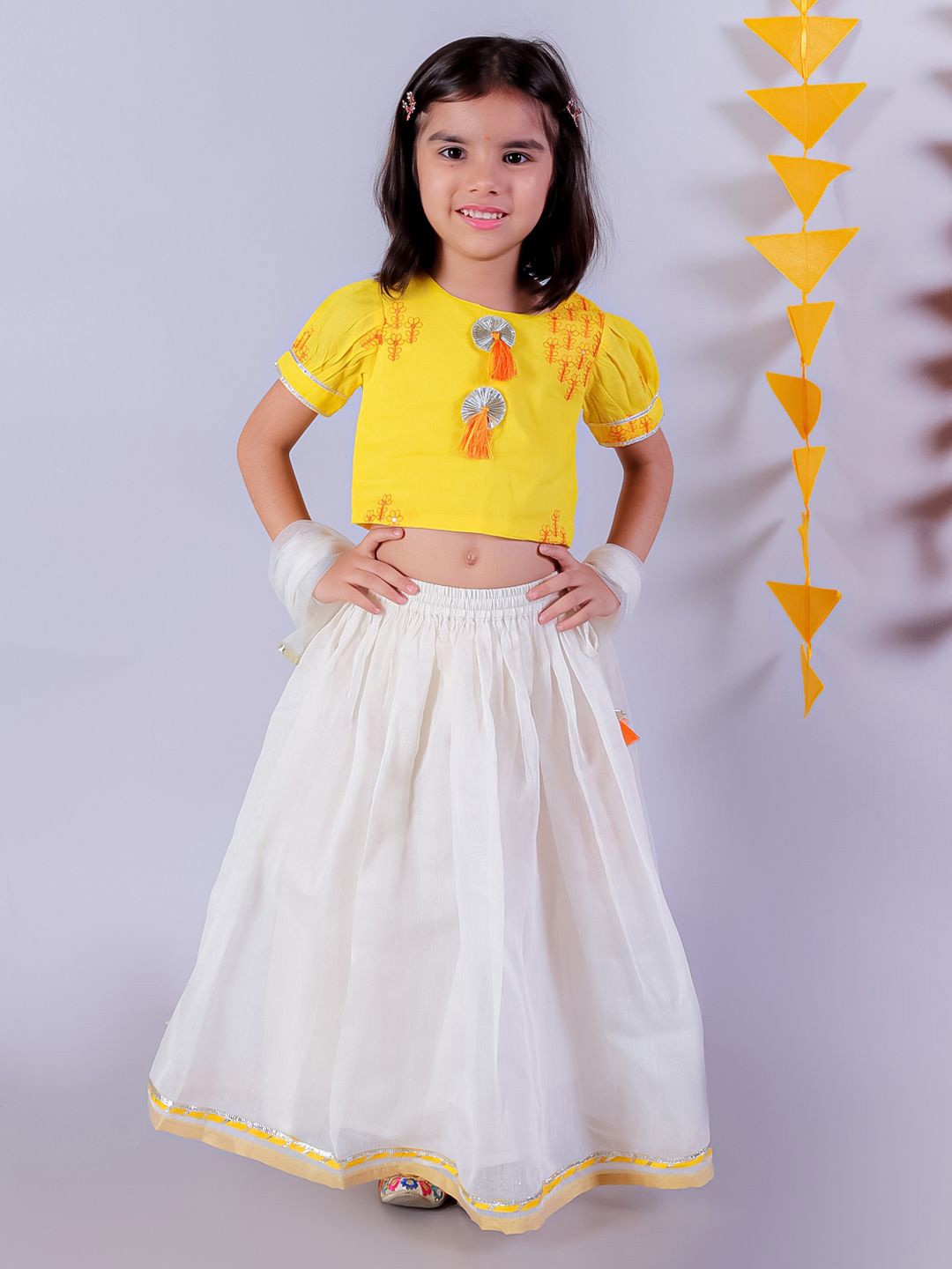 

LIL DRAMA Girls Embroidered Ready to Wear Lehenga & Blouse With Dupatta, Yellow