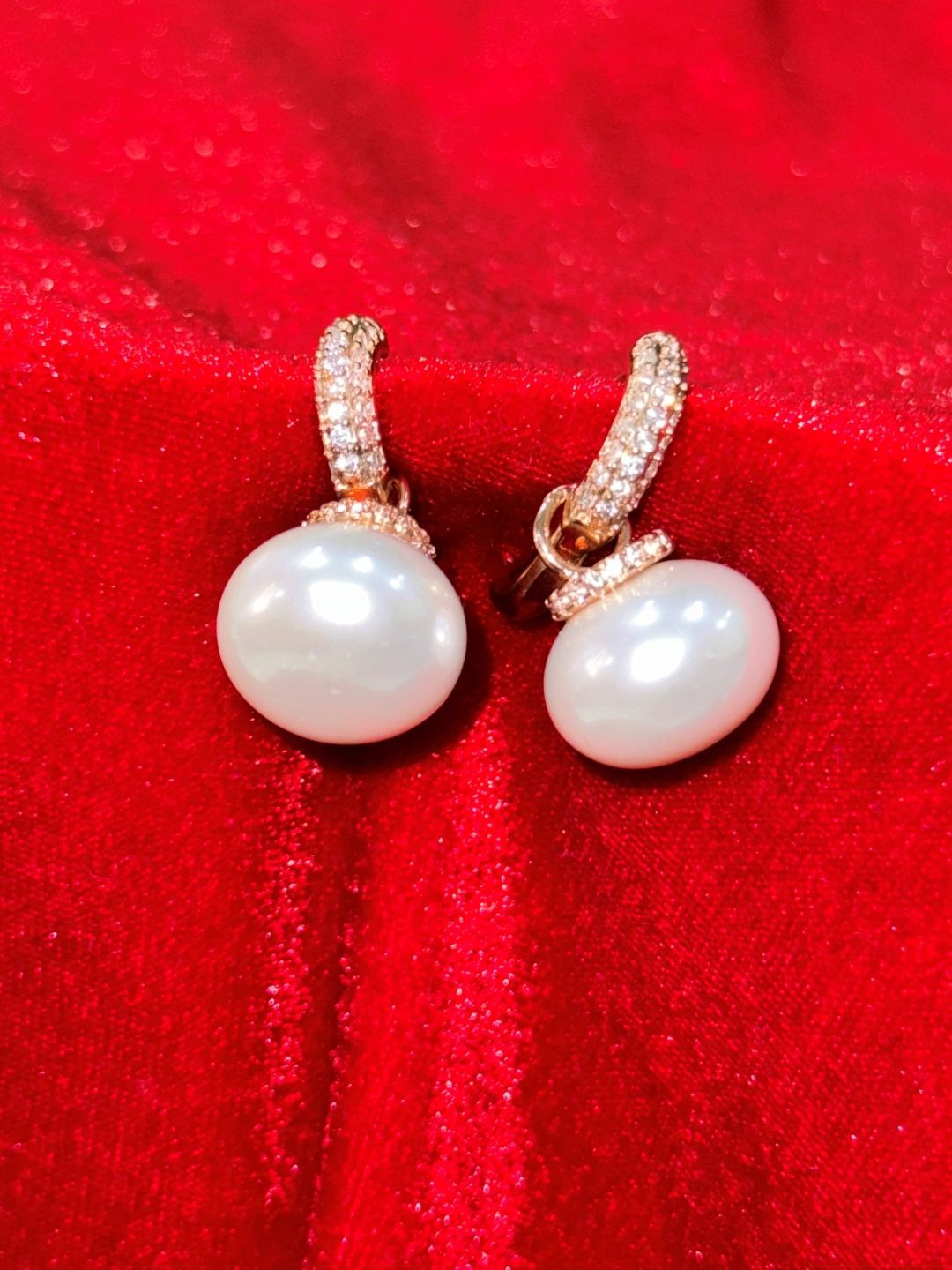 

The Jewellery Tale 14K Gold-Plated American Diamond Studded Drop Earrings, Rose gold