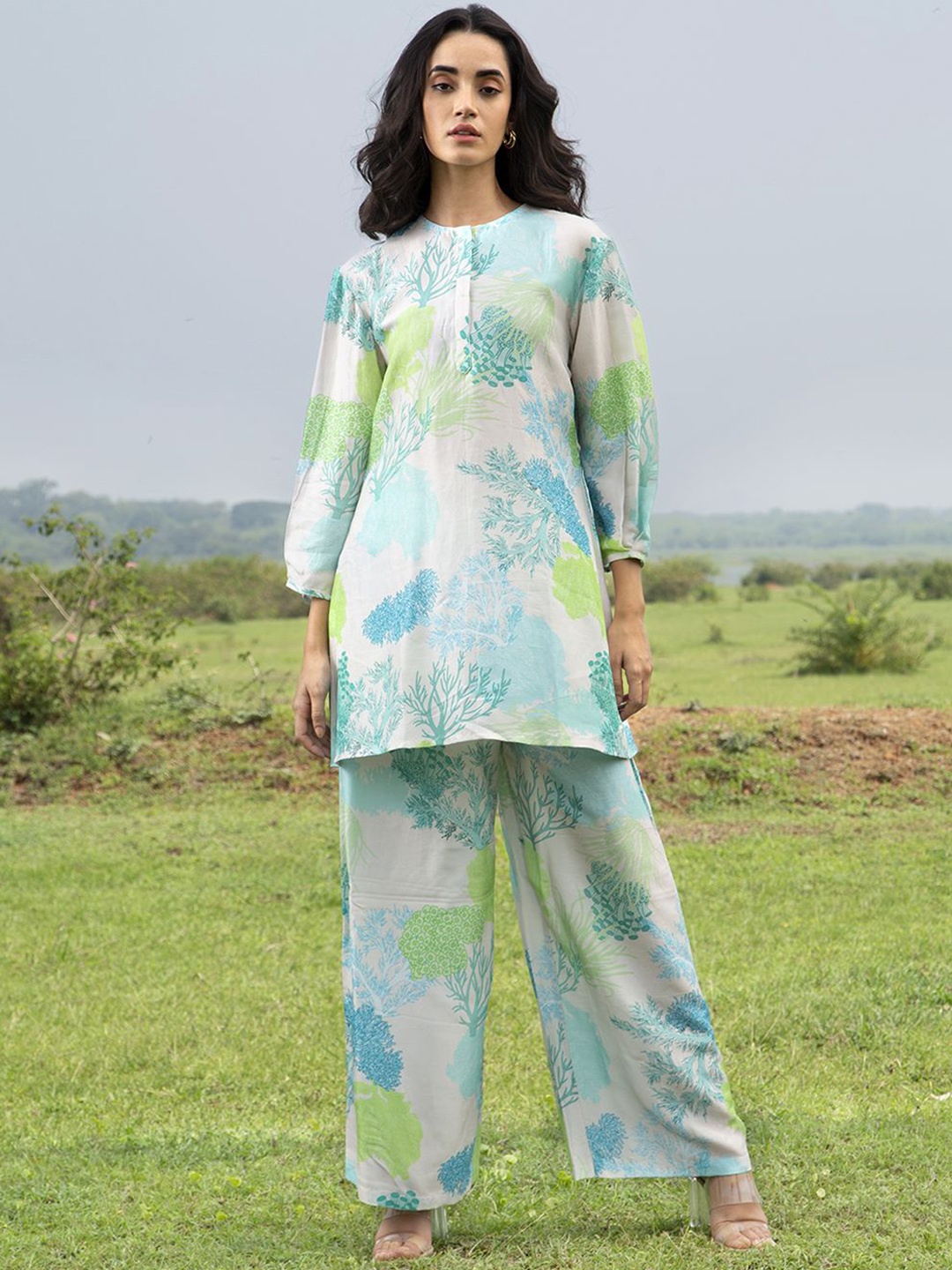 

HOUSE OF SOI Floral Printed Tunic & Trouser, White