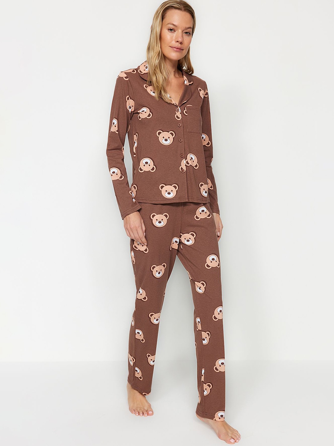 

Trendyol Women Graphic Print Night suit, Brown