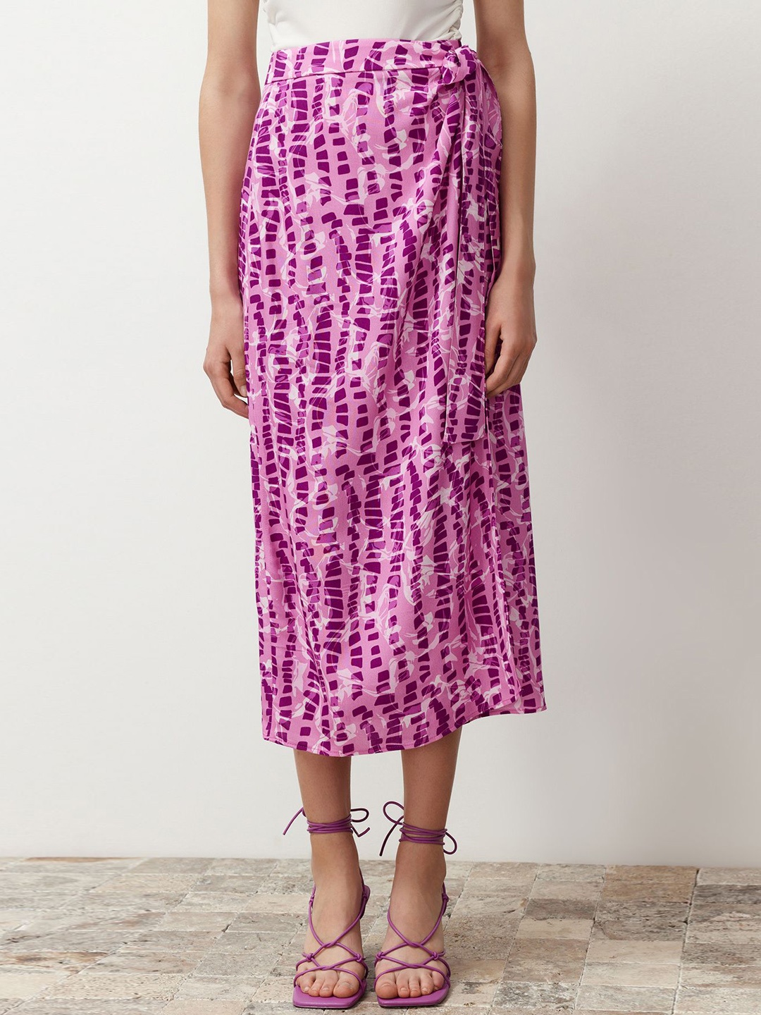 

Trendyol Women Printed A-Line Midi Skirts, Purple