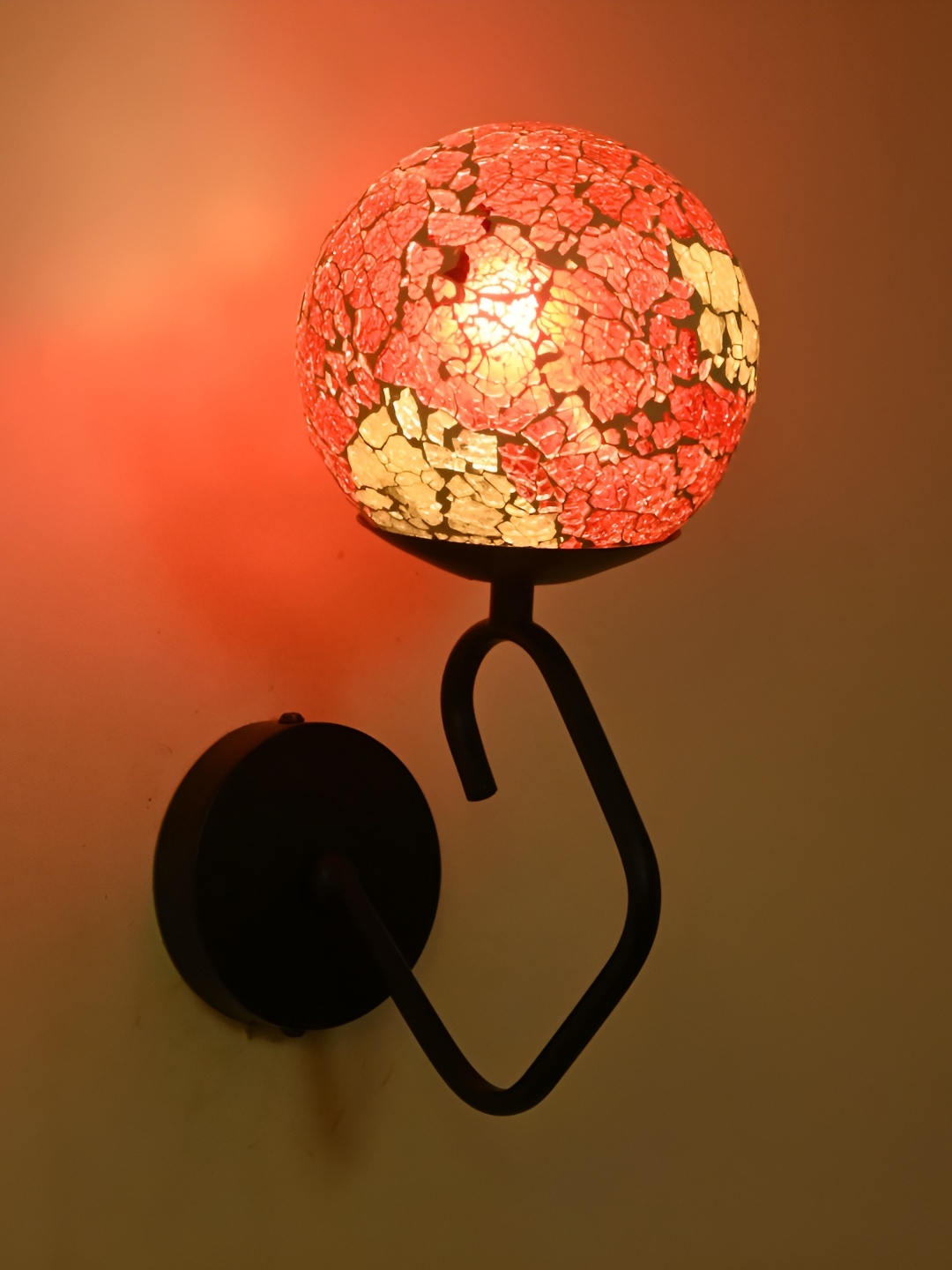 

Afast Red & White Textured Glass Contemporary Spherical Shaped Wall Lamp