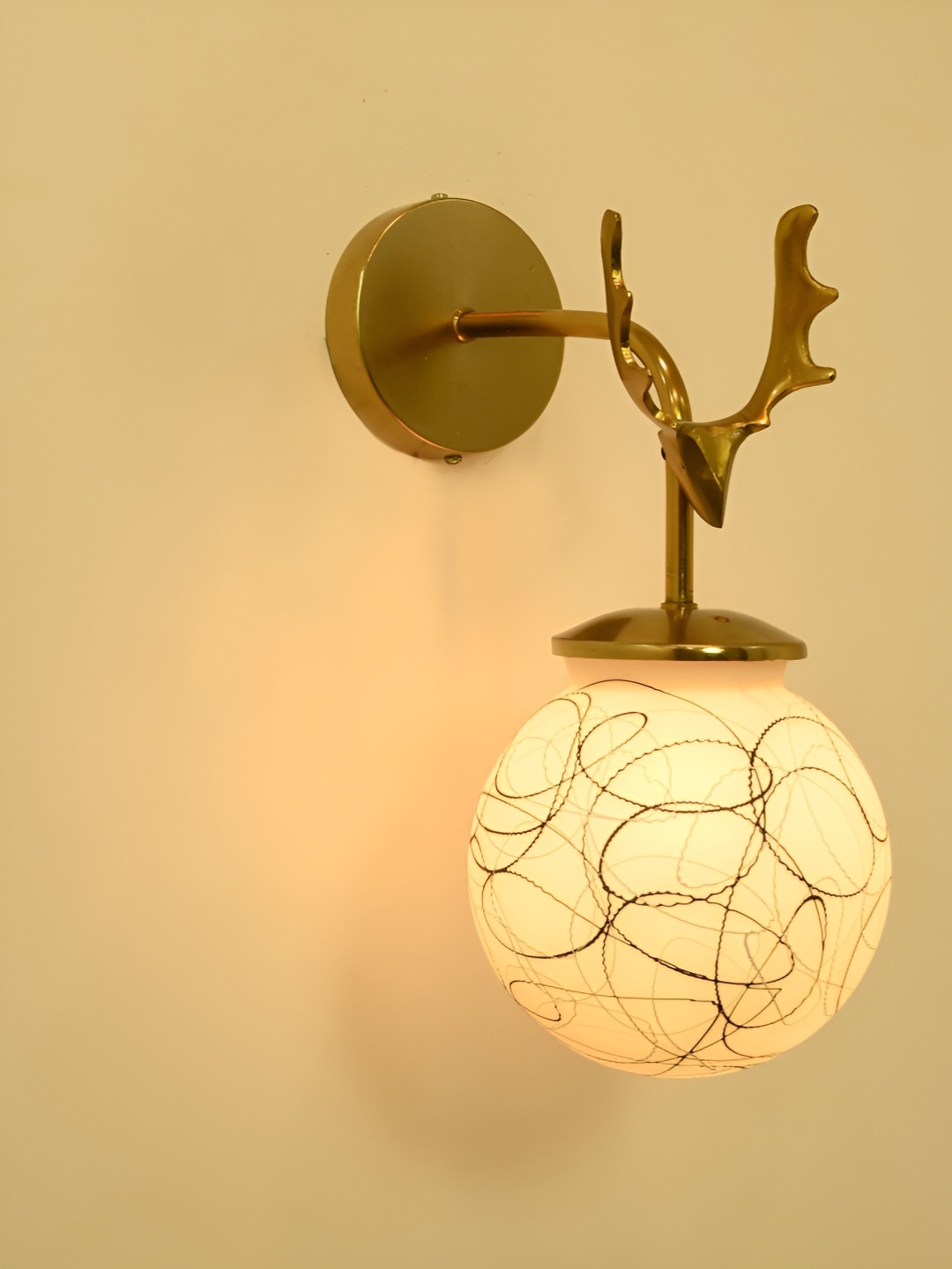

Afast Black & White Abstract Printed Glass Contemporary Spherical Shaped Wall Lamp