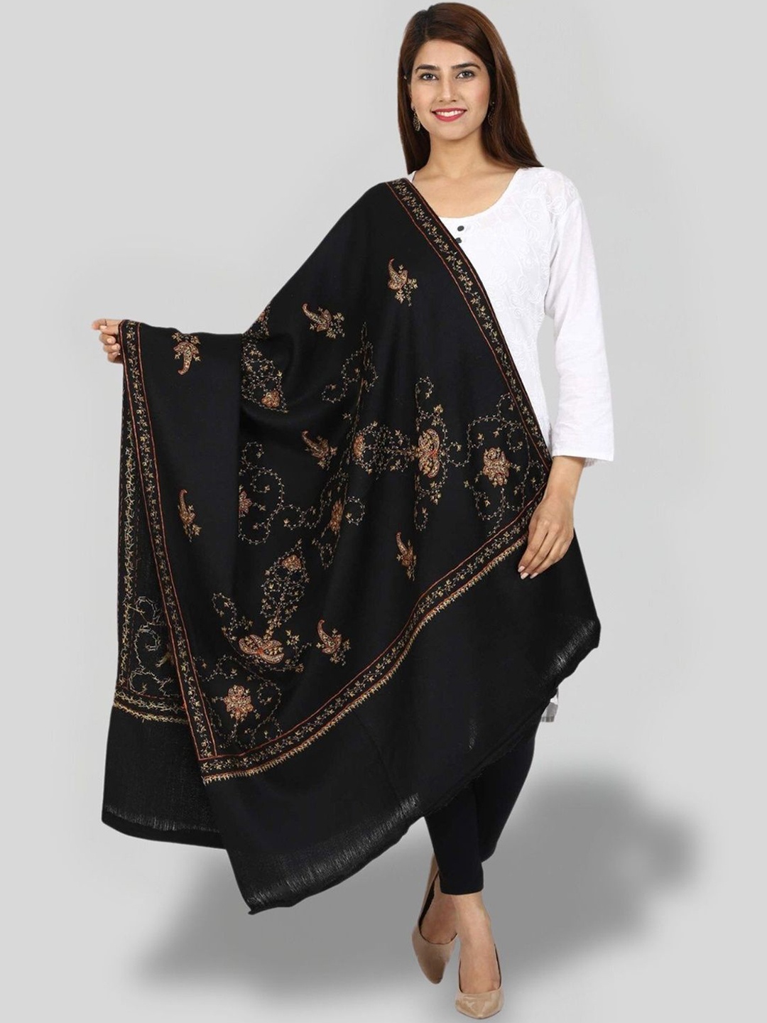 

SWI Stylish Pure Woollen Paisley Embroidered Shawl, Black