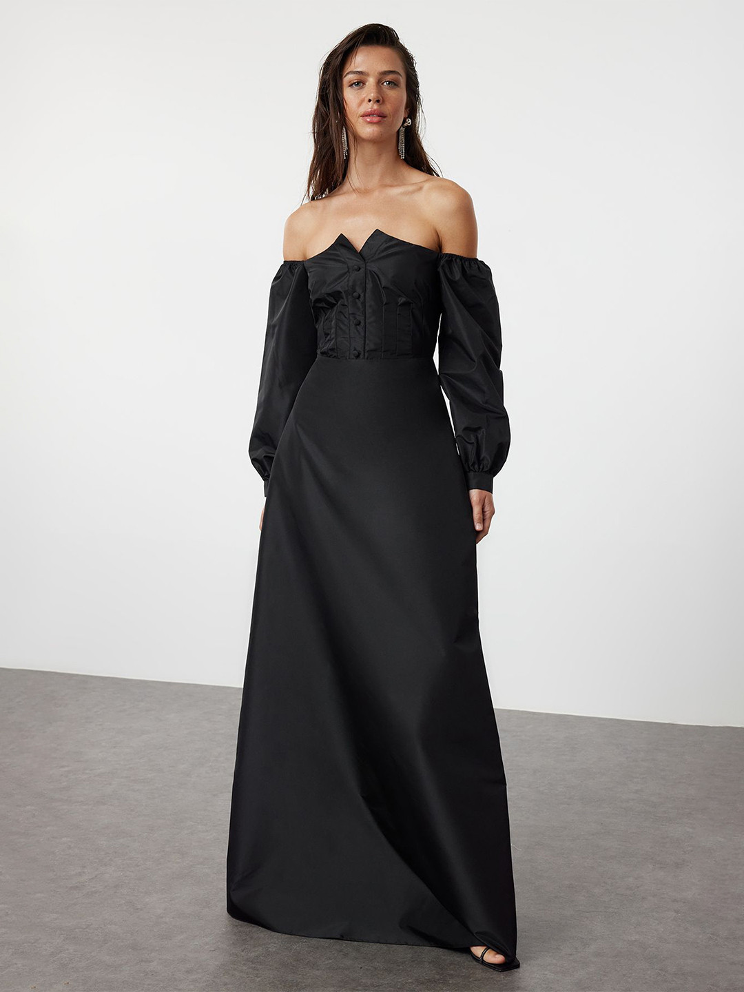 

Trendyol Off-Shoulder Maxi Dress, Black