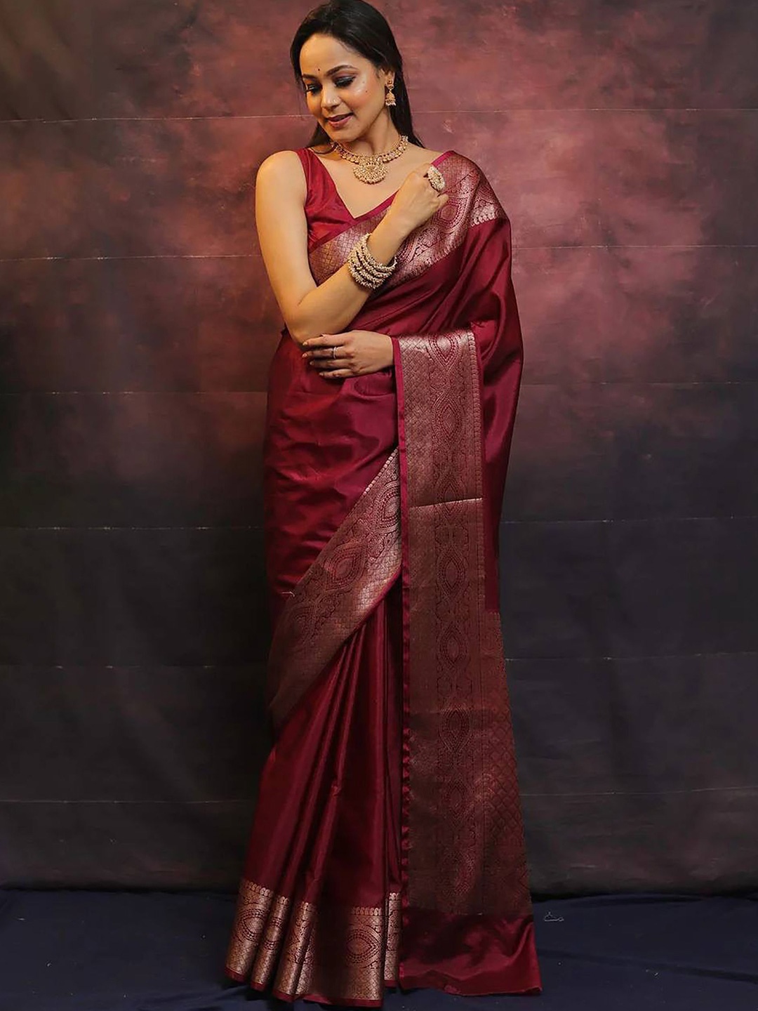 

Aldwych Ethnic Motifs Zari Woven Banarasi Saree, Maroon