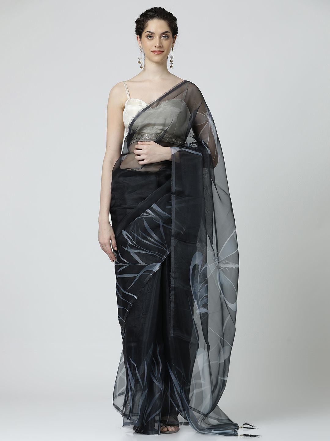 

Jaipur Kurti Floral Organza Saree, Grey