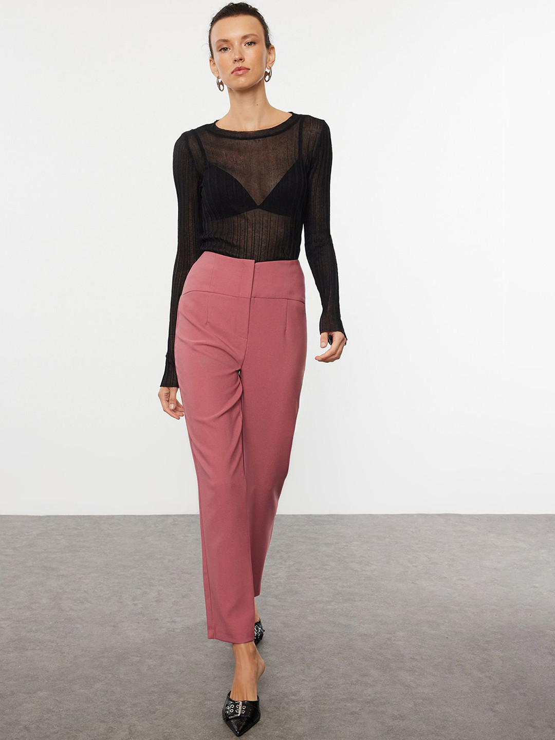 

Trendyol Women Regular Fit Solid Trousers, Pink