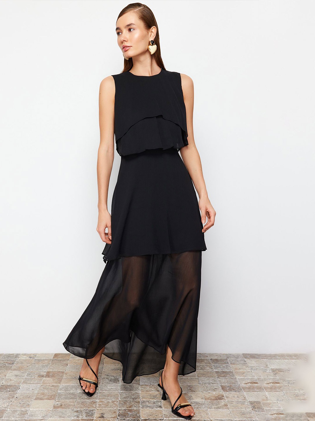 

Trendyol Solid Round Neck Maxi Dress, Black