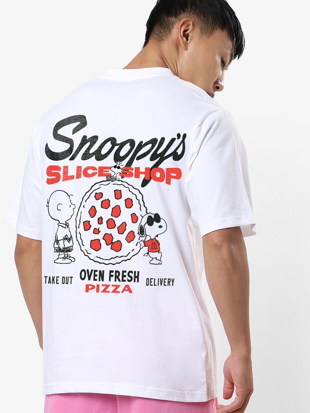 

Bewakoof Official Peanuts Merchandise Men Snoopy Shop Graphic Printed Oversized T-shirt, White