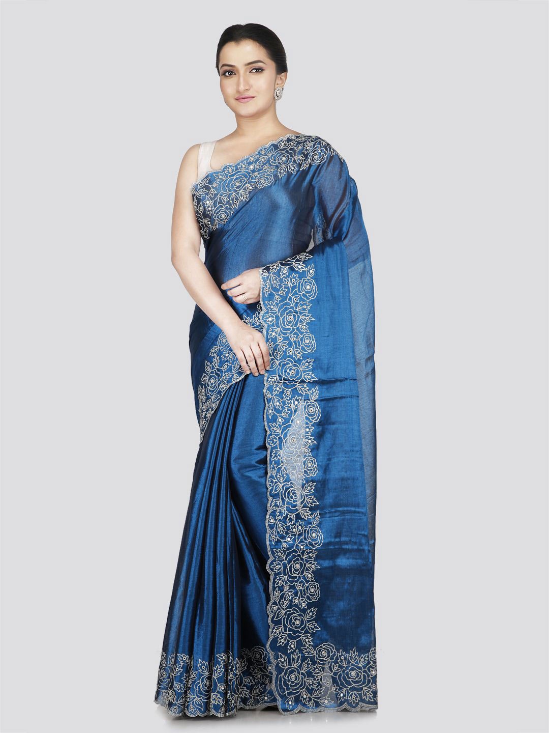 

PinkLoom Embroidered Silk Blend Saree, Turquoise blue