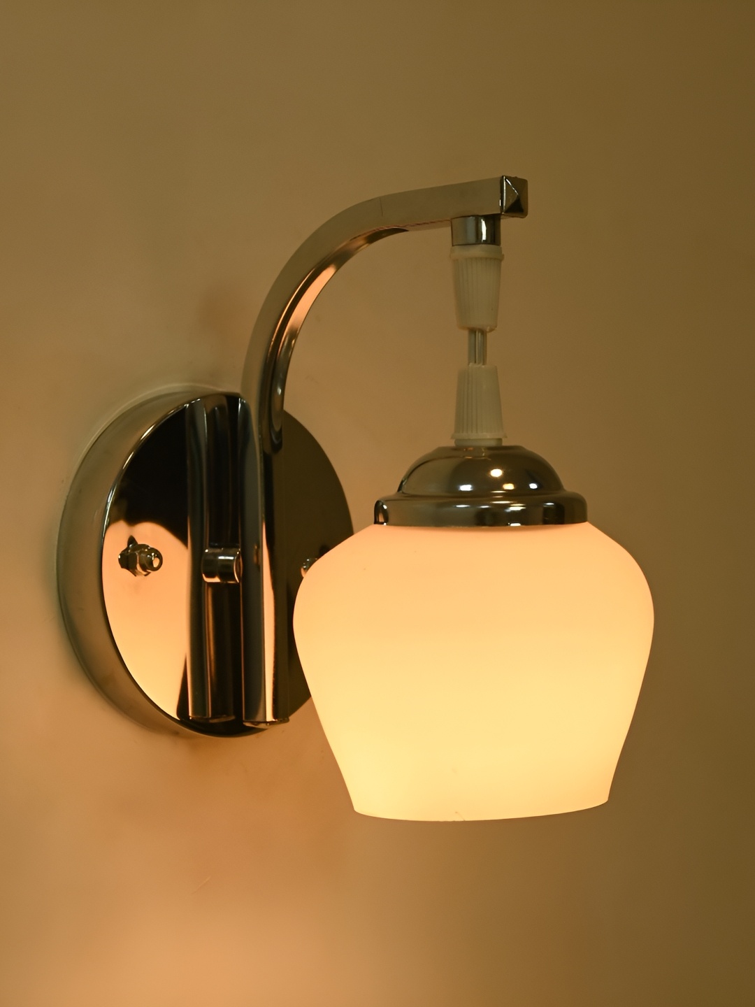 

Afast White Glass Traditional Rectangle Shaped Wall Lamp