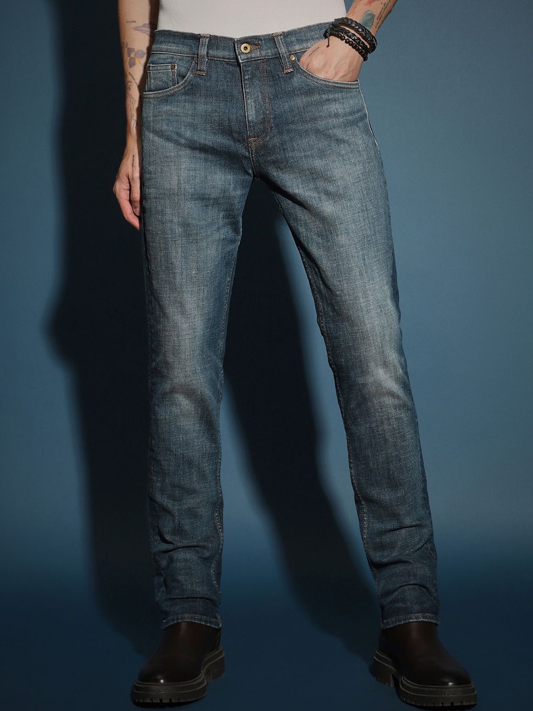 

Lee Men Slim Fit Light Fade Stretchable Jeans, Blue