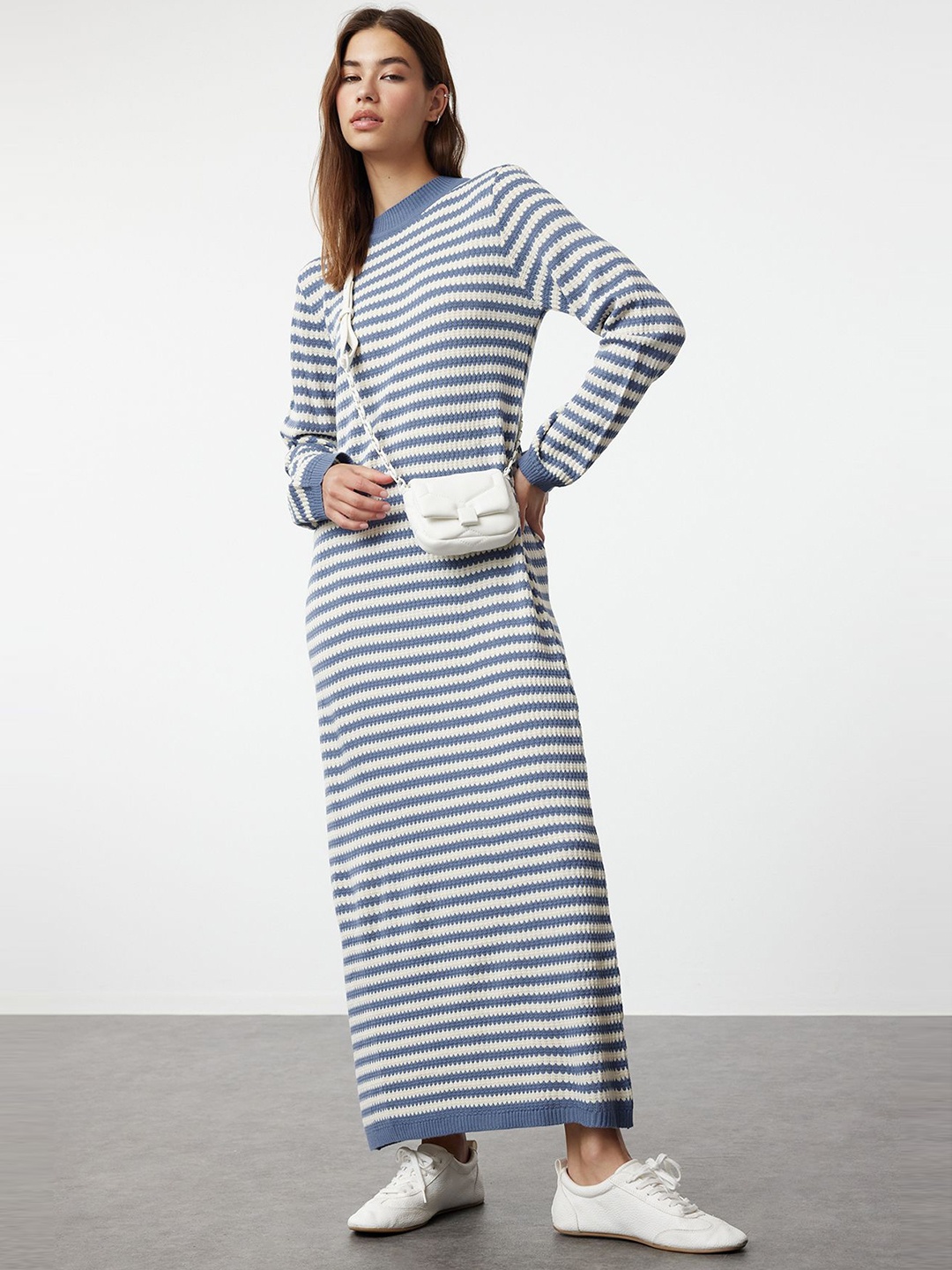 

Trendyol Striped Mock Neck Maxi Dress, Na