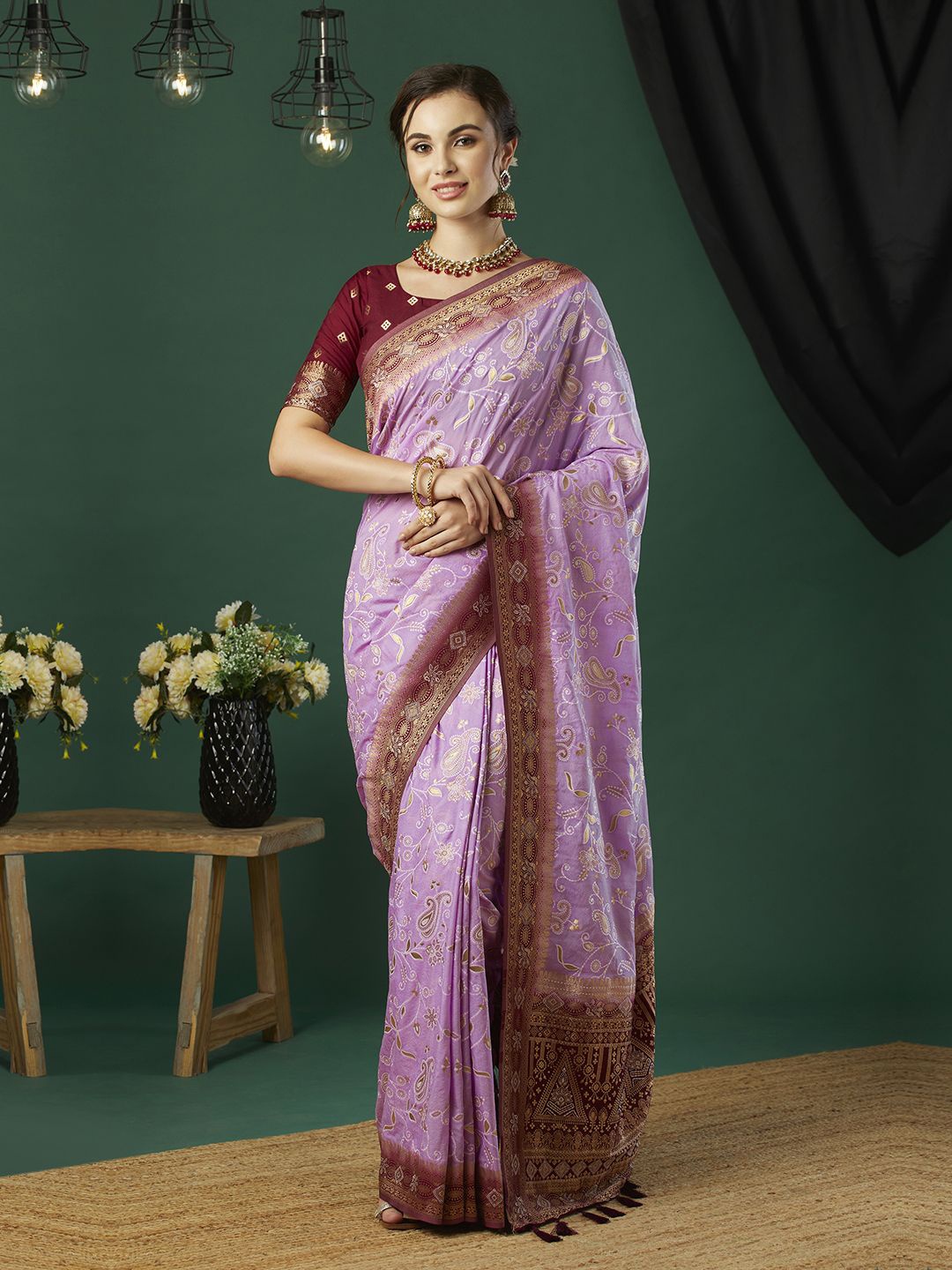 

KAYOMMI Banrasi Pure Georgette Jacquard Saree, Lavender
