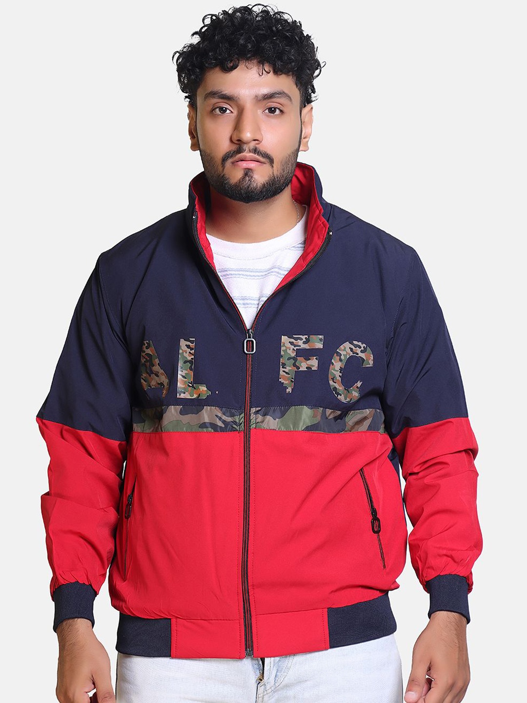 

BAESD Men Colourblocked Lightweight Outdoor Jacket, Navy blue