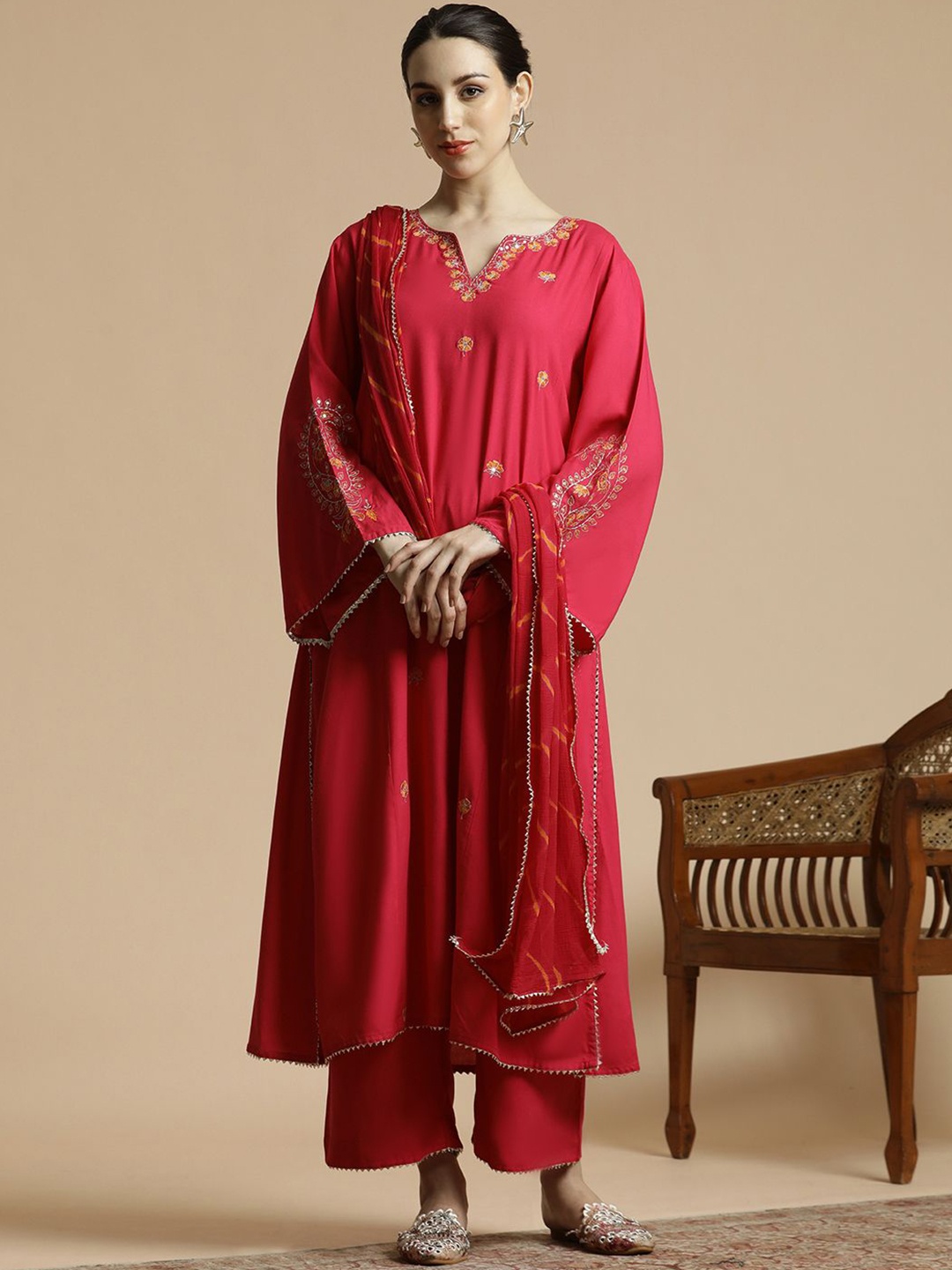 

Anouk Ethnic Motifs Embroidered Round Notch Neck Thread Work Kurta With Palazzos & Dupatta, Pink