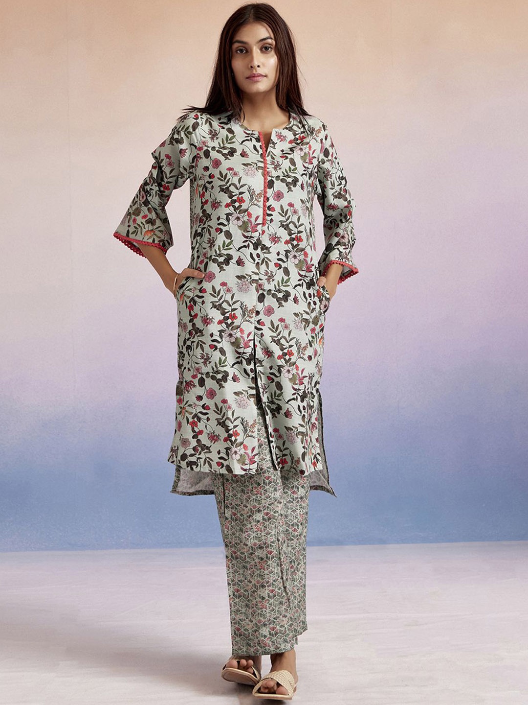 

Jaipur Kurti Floral Printed Flared Sleeves High Low Straight Kurta With Trousers, Green