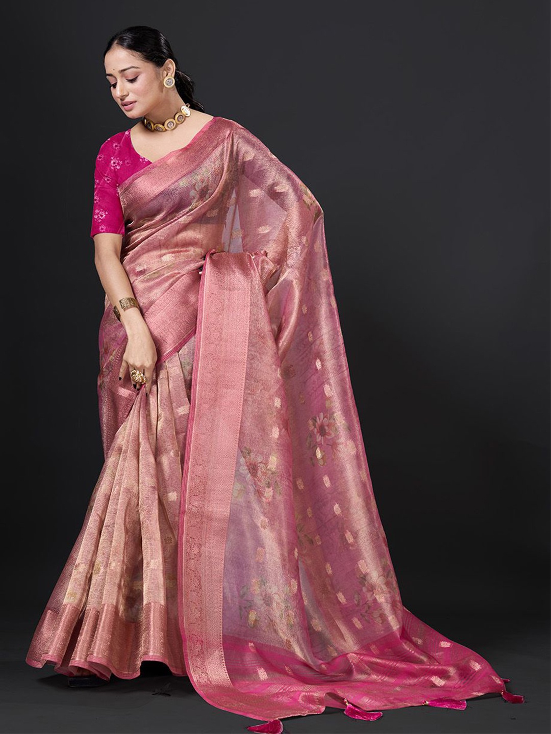

HEER FASHION Woven Design Zari Tissue Saree, Pink