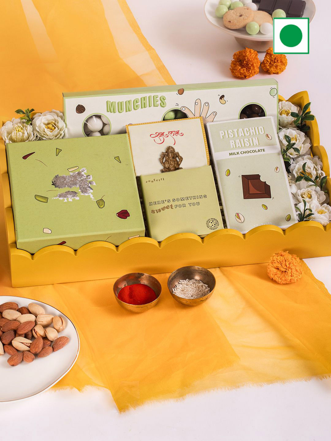 

Confetti Gifts 7 Pcs Festive Gift Hamper, Beige