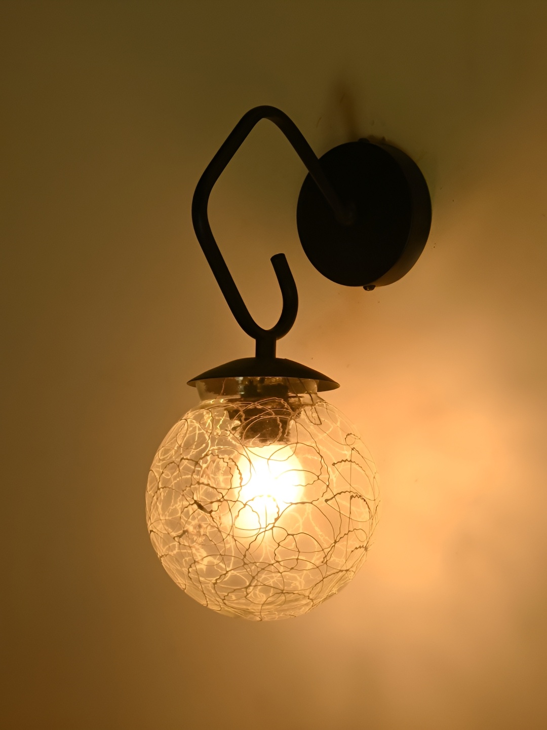 

Afast White Glass Traditional Spherical Shaped Wall Lamp