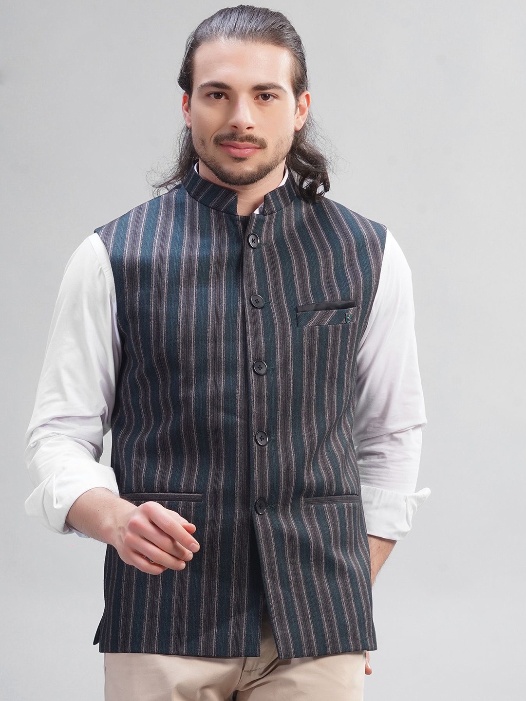 

LA'SCOOT Regular Fit Striped Mandarin Collar Nehru Jacket, Green