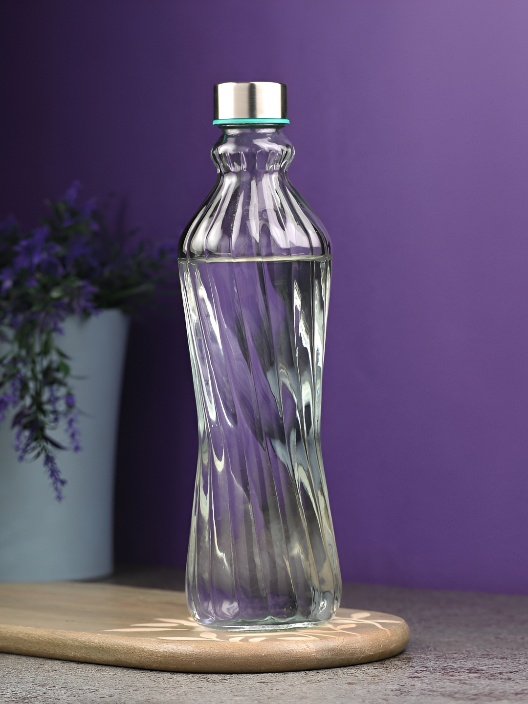 

Afast Transparent & Silver Toned Twisted Glass Solid Water Bottle 1 Liter