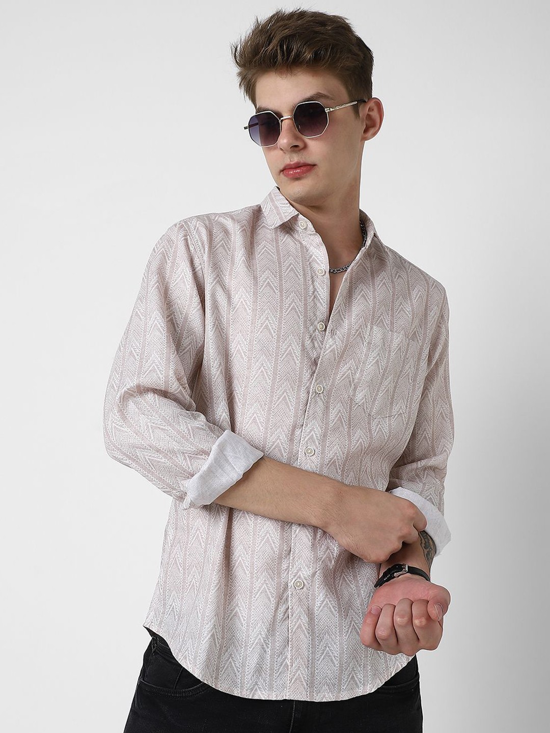 

VASTRADO Men Classic Slim Fit Opaque Printed Casual Shirt, Beige