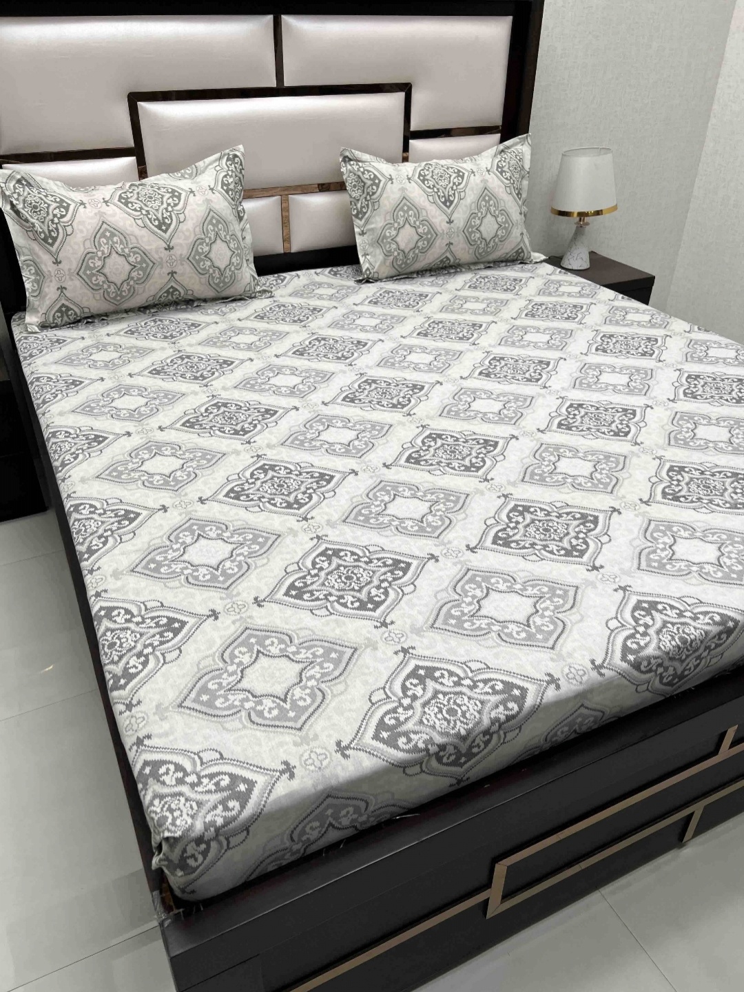 

Pure Decor Passion Grey & White Ethnic Motifs 250 TC Queen Bedsheet with 2 Pillow Covers