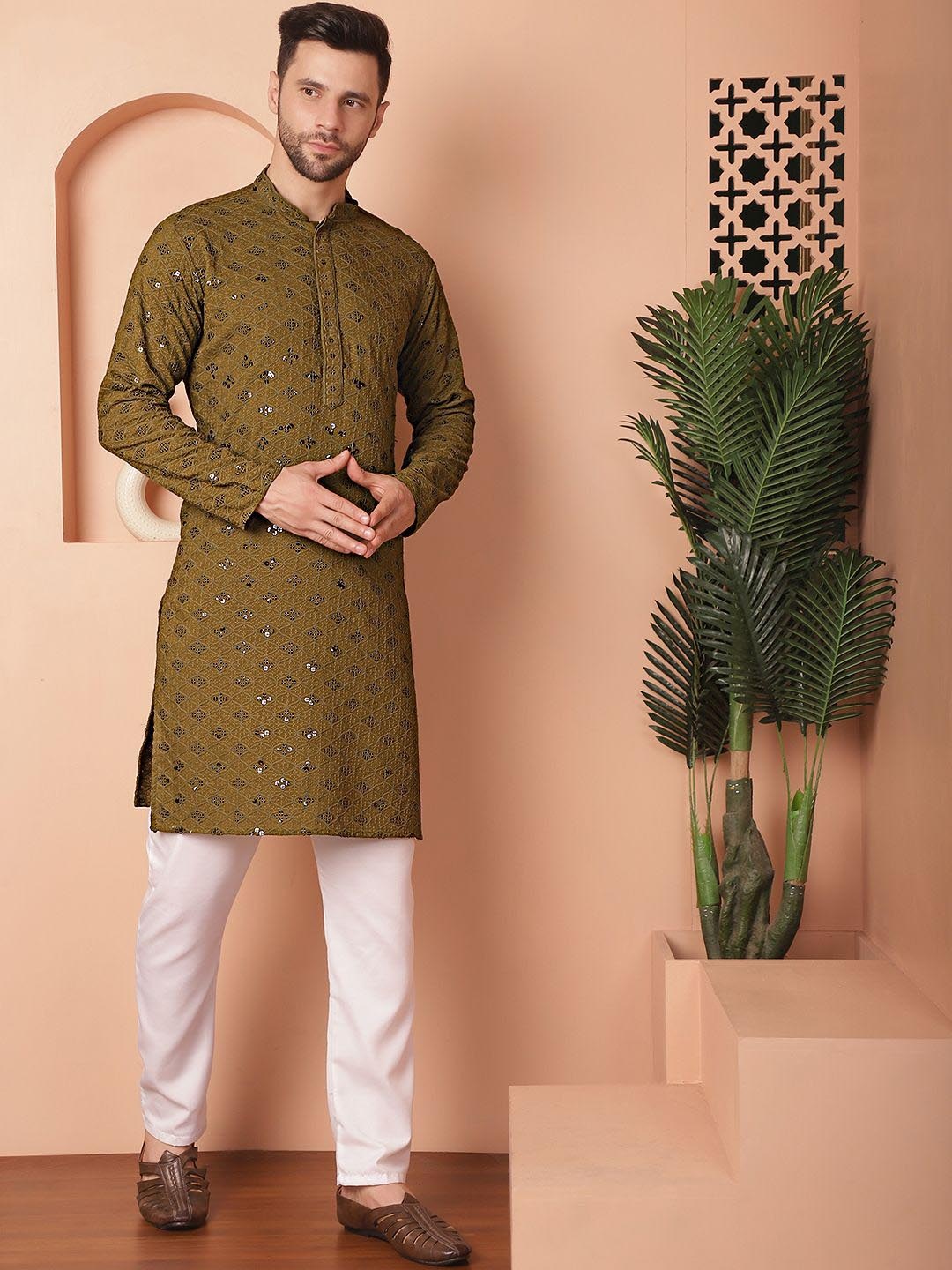 

Jompers Ethnic Motifs Embroidered Sequinned Chikankari Pure Cotton Kurta With Pyjamas, Green